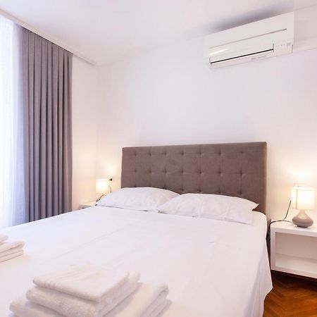 Apartmaji Pri Perotu Izola Eksteriør billede