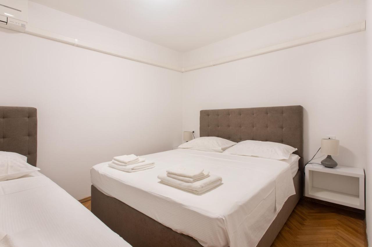 Apartmaji Pri Perotu Izola Eksteriør billede
